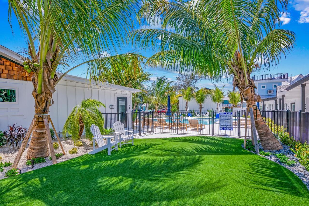 Pelican Post At Anna Maria Island Inn ブレイデントン・ビーチ エクステリア 写真
